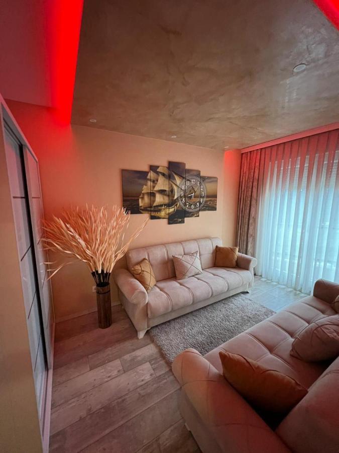 Luxurious Apartment With City View Prishtinë Exterior photo